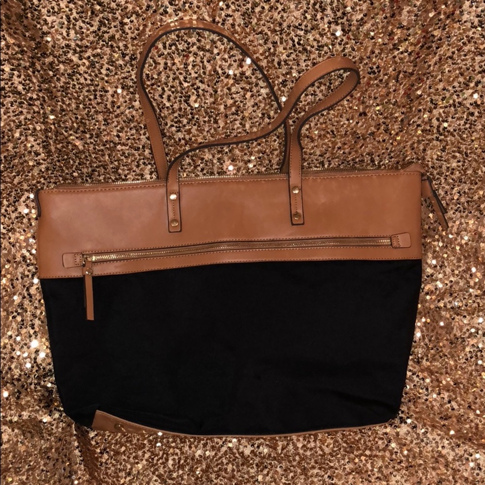 Travel tote